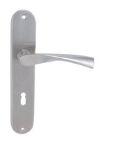 MP fittings Tornado SO Door Handle on a Backplate made of Stainless Steel